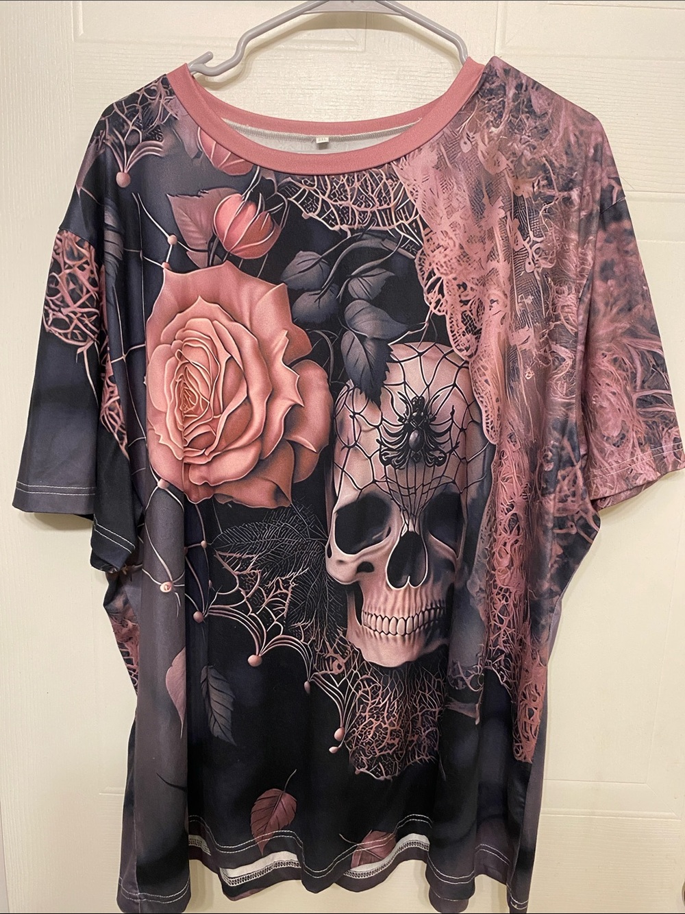 Women's Black & Pink Floral Skull Print Top